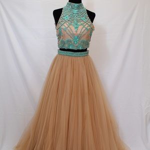 Sherri Hill 2pc turquoise beading tulle bottom